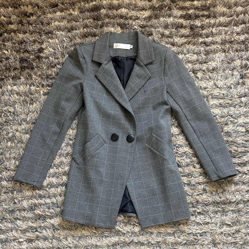 Women's Gray Plaid Double-Breasted Blazer Jacket - Tailored Fit